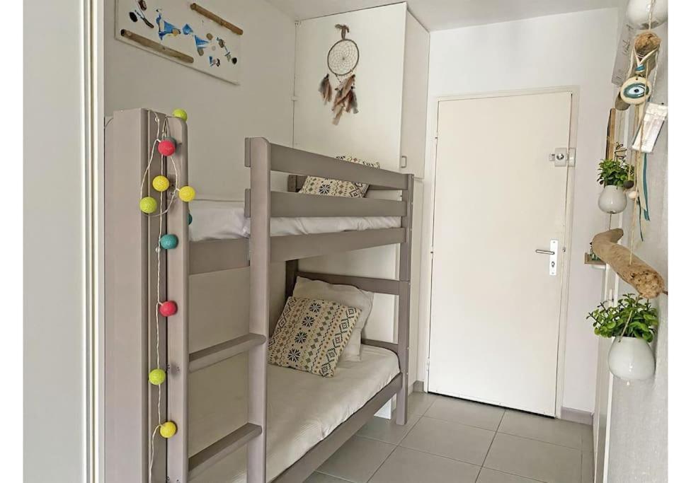 Joli Studio A 6 Min A Pied De La Plage Leilighet Sanary-sur-Mer Eksteriør bilde